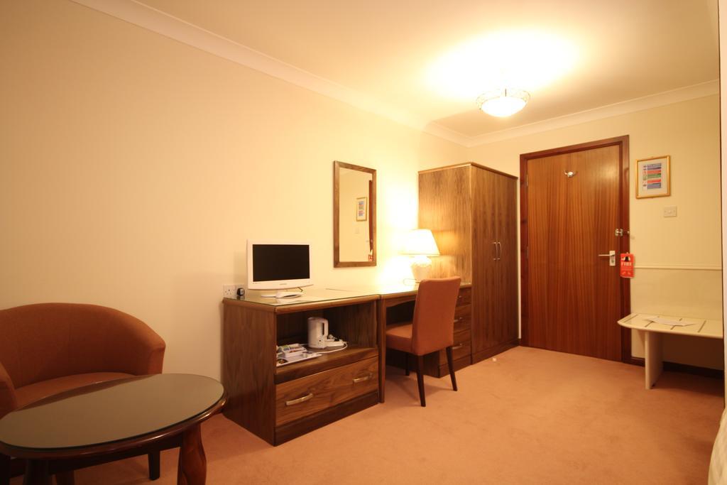 Strathburn Hotel Inverurie By Compass Hospitality Екстер'єр фото