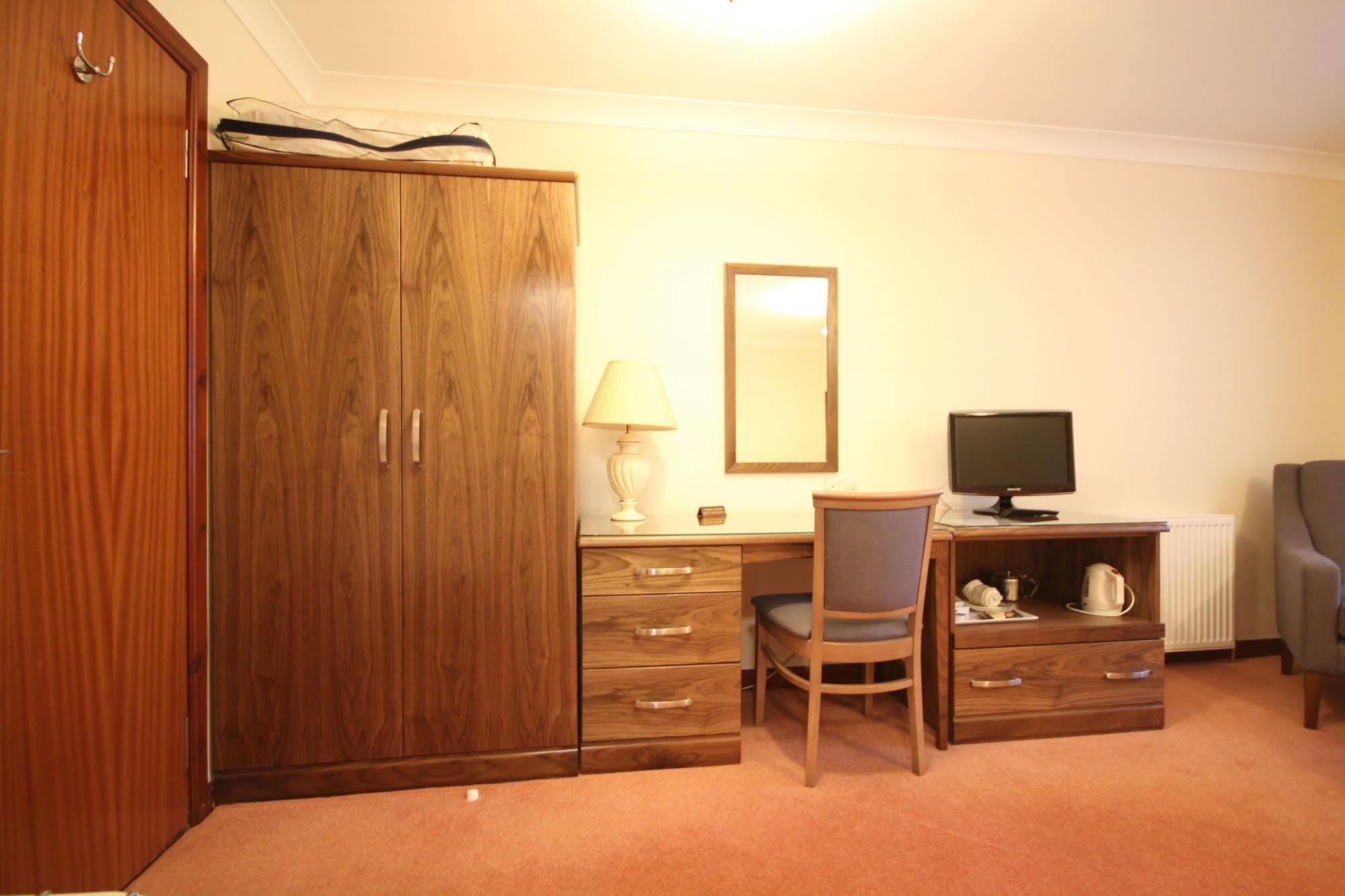 Strathburn Hotel Inverurie By Compass Hospitality Екстер'єр фото