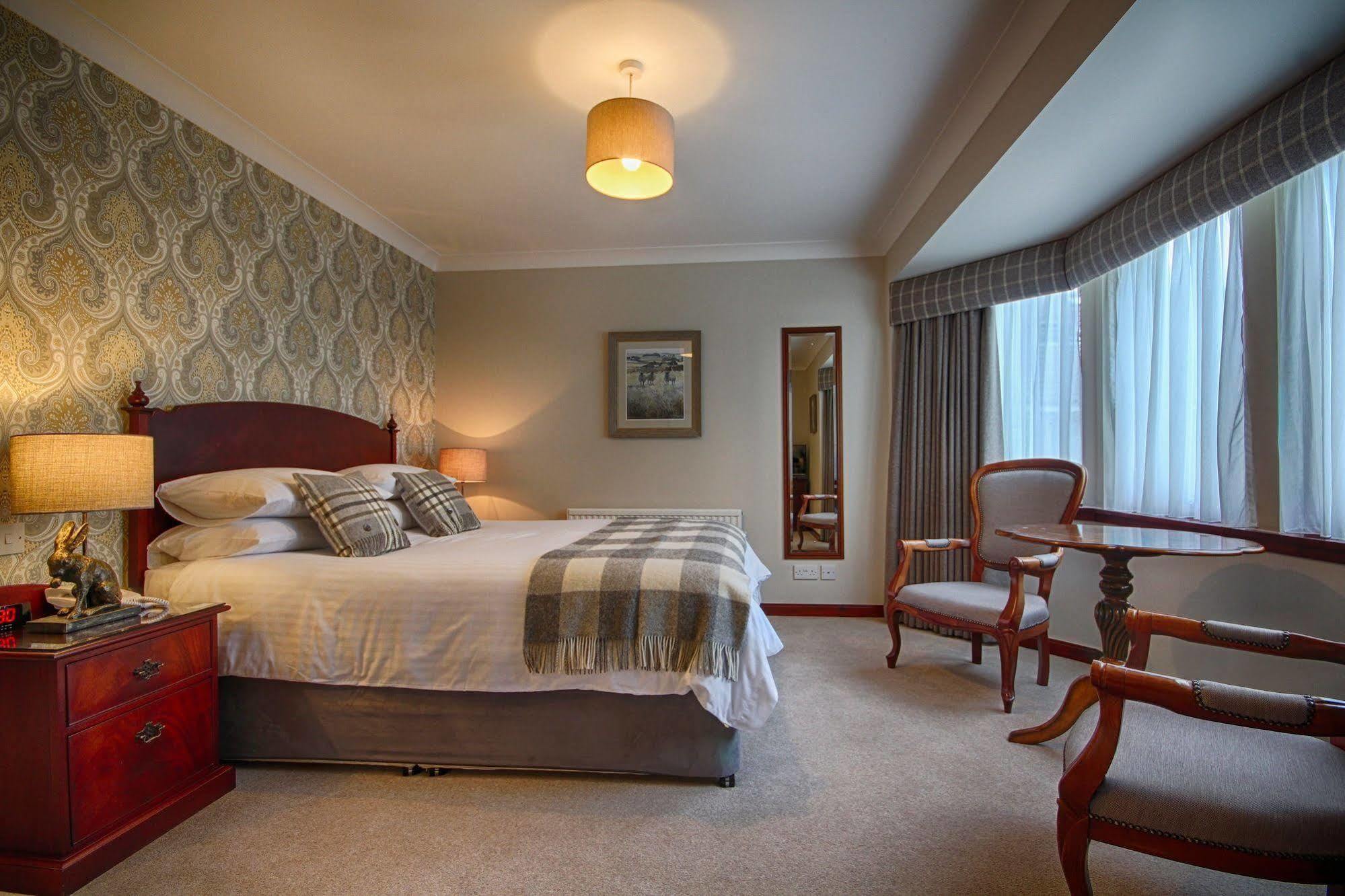 Strathburn Hotel Inverurie By Compass Hospitality Екстер'єр фото