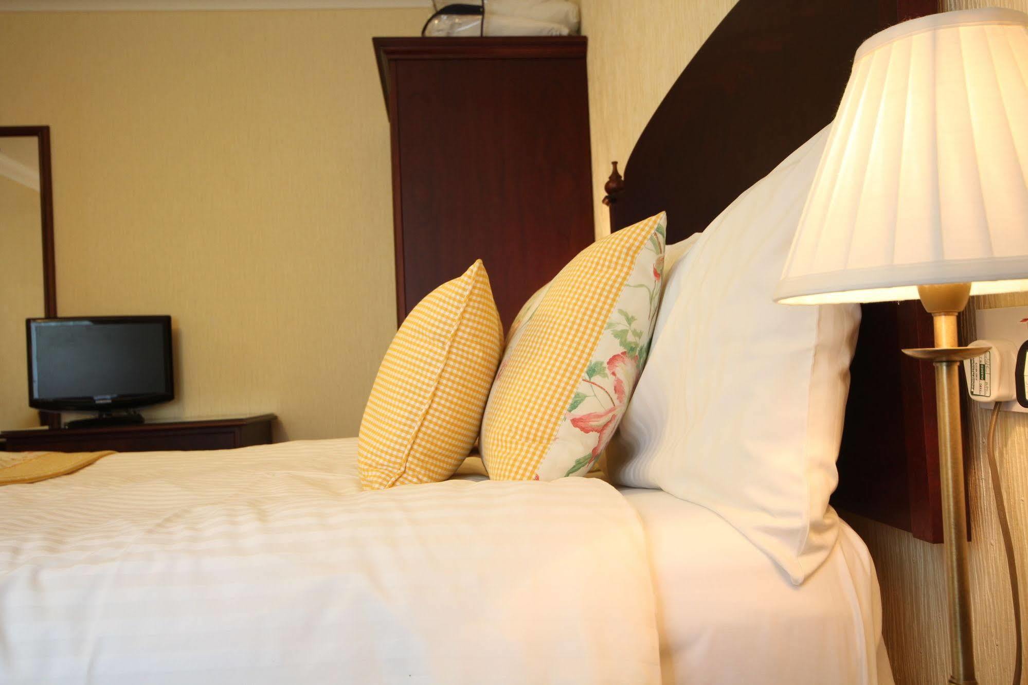 Strathburn Hotel Inverurie By Compass Hospitality Екстер'єр фото